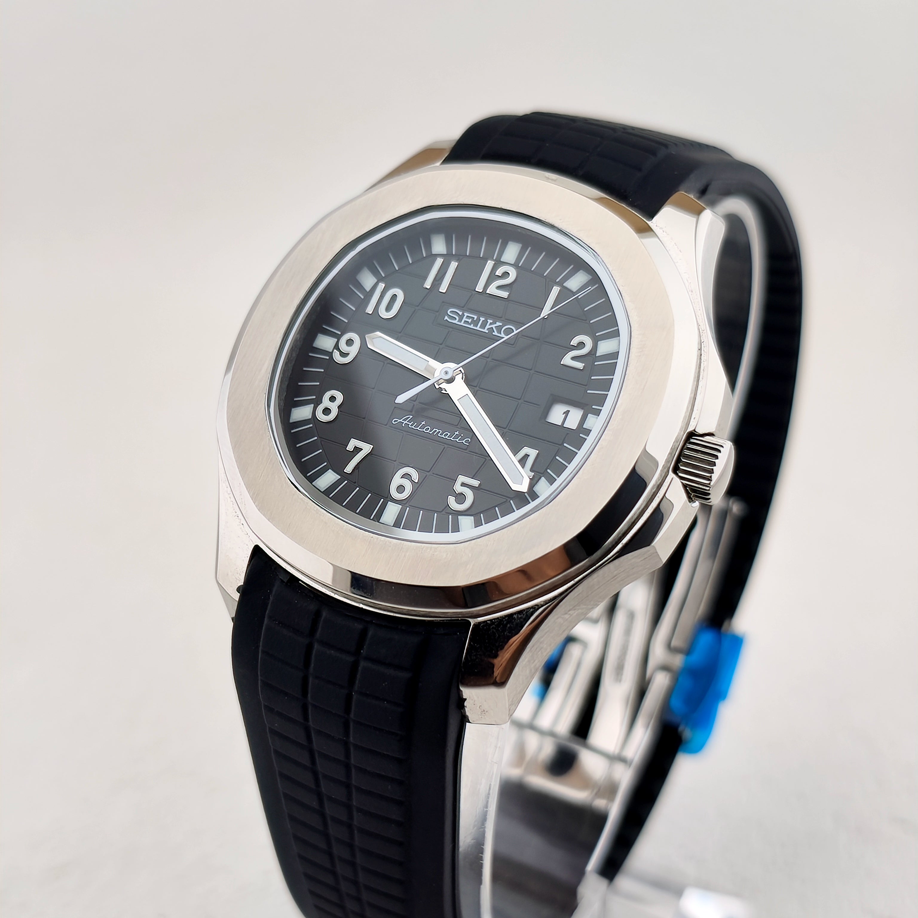 Seikonaut Black