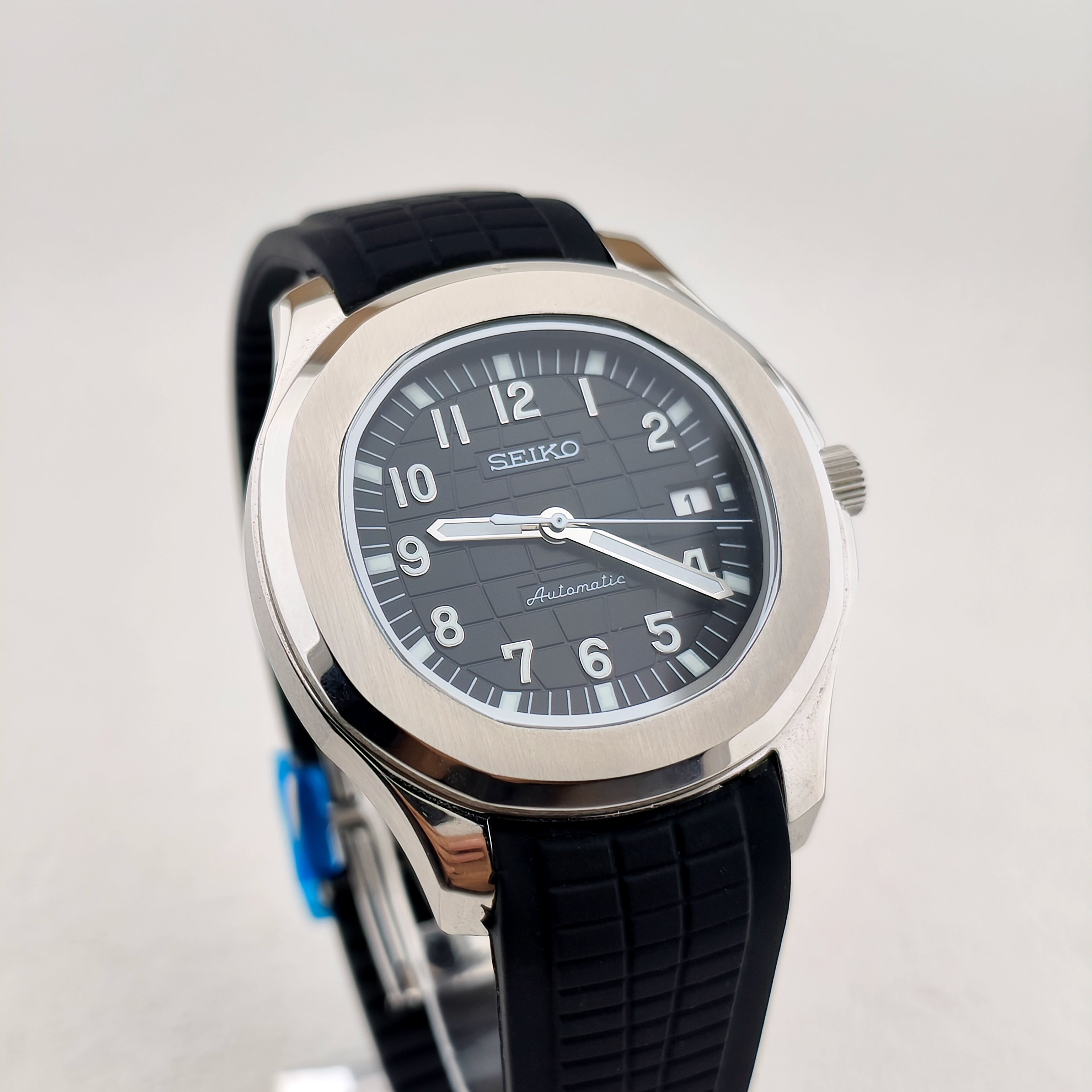 Seikonaut Black