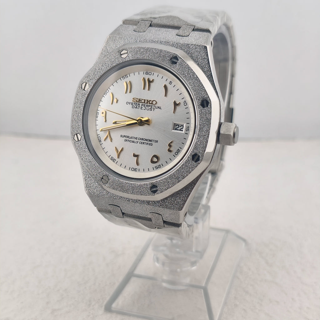 Moonstone Royal Style