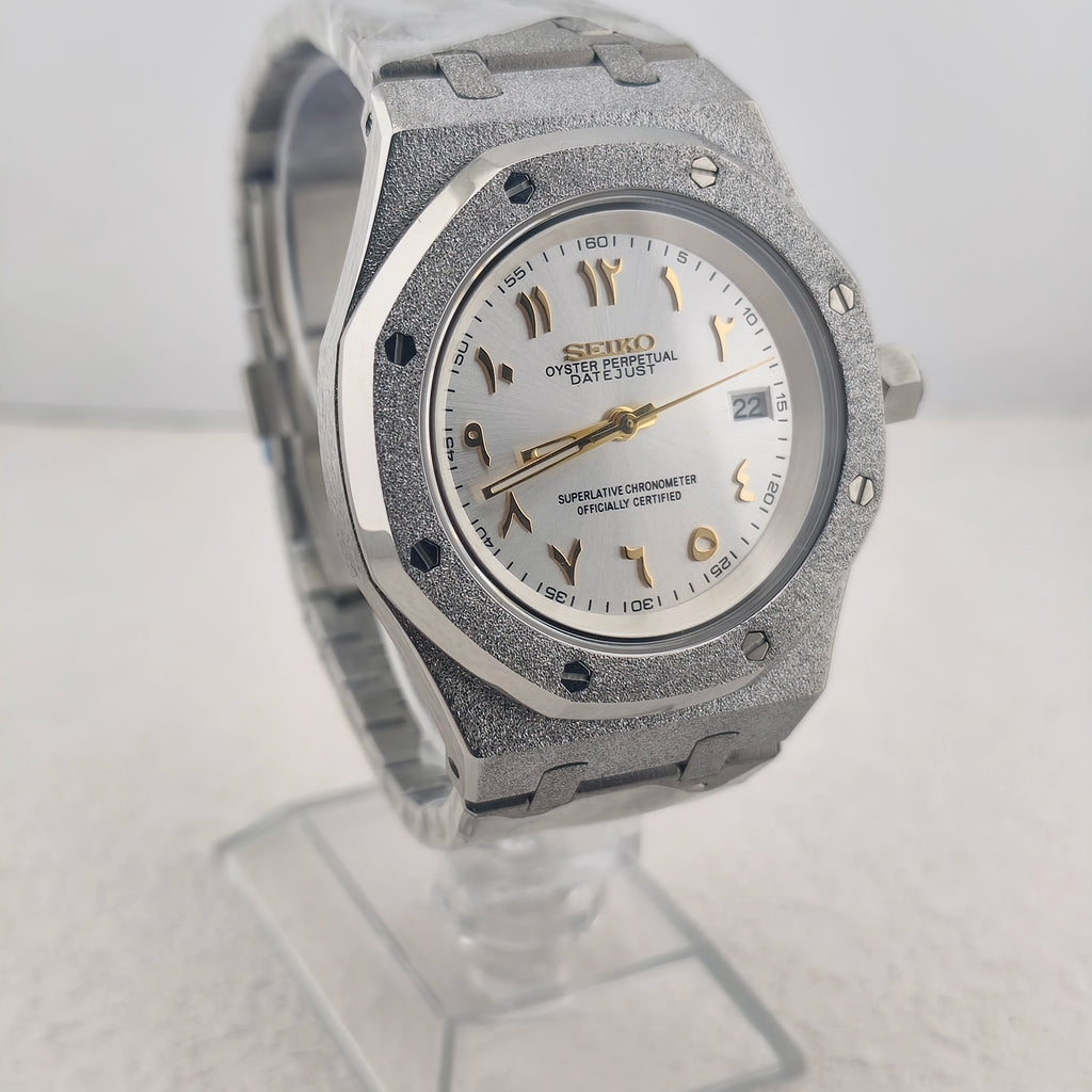 Moonstone Royal Style