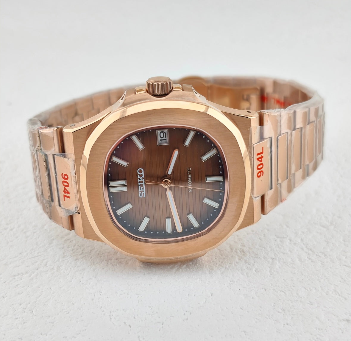 Rose Gold Nautiko