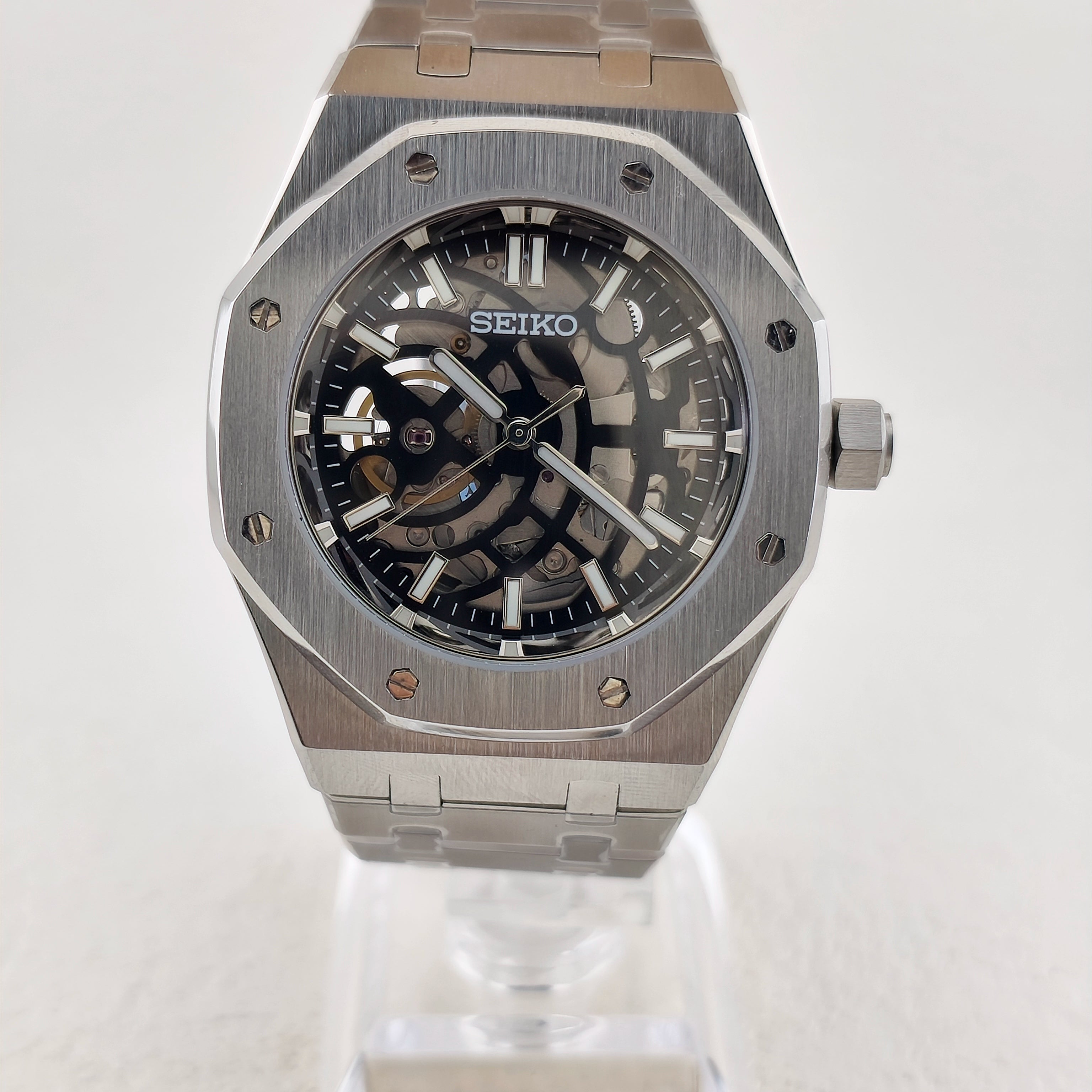 Royal Style Skeleton