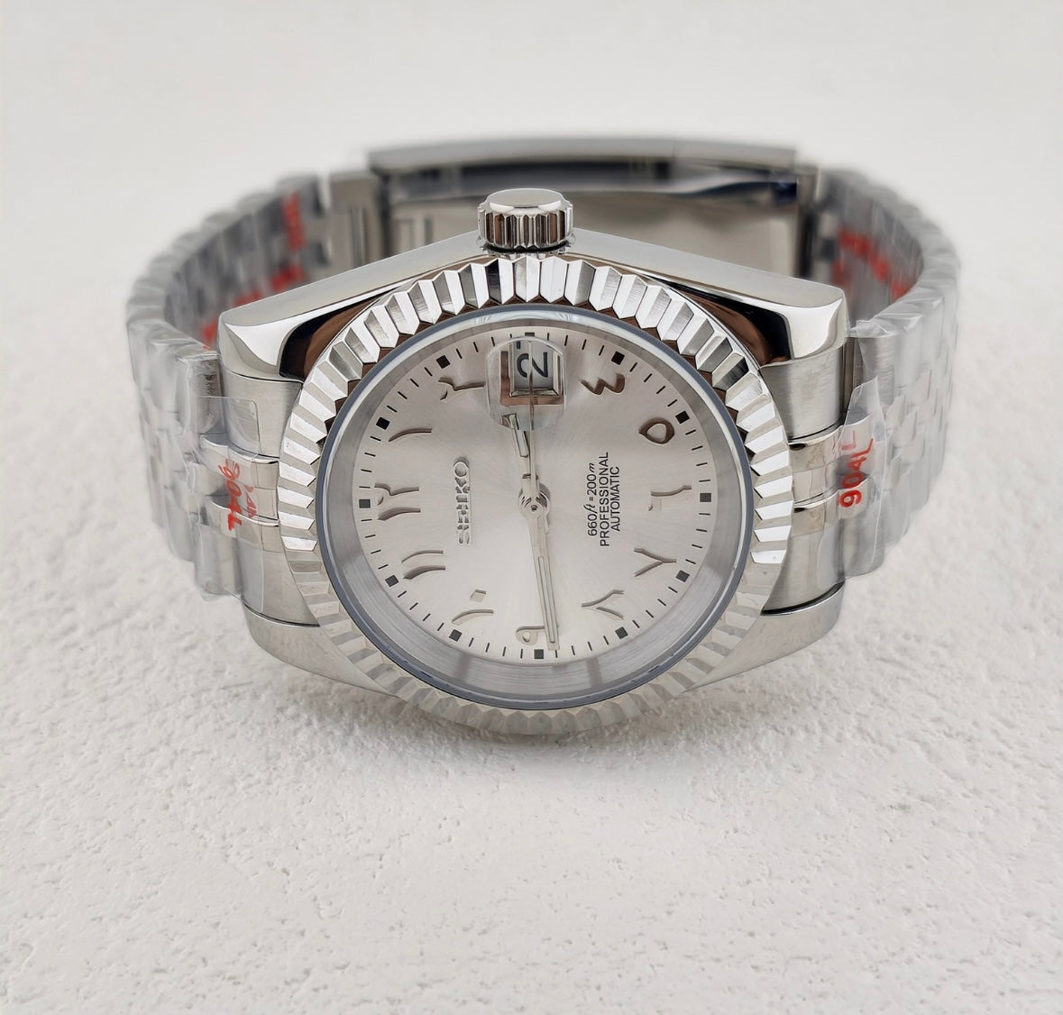 Classic date White Arabic