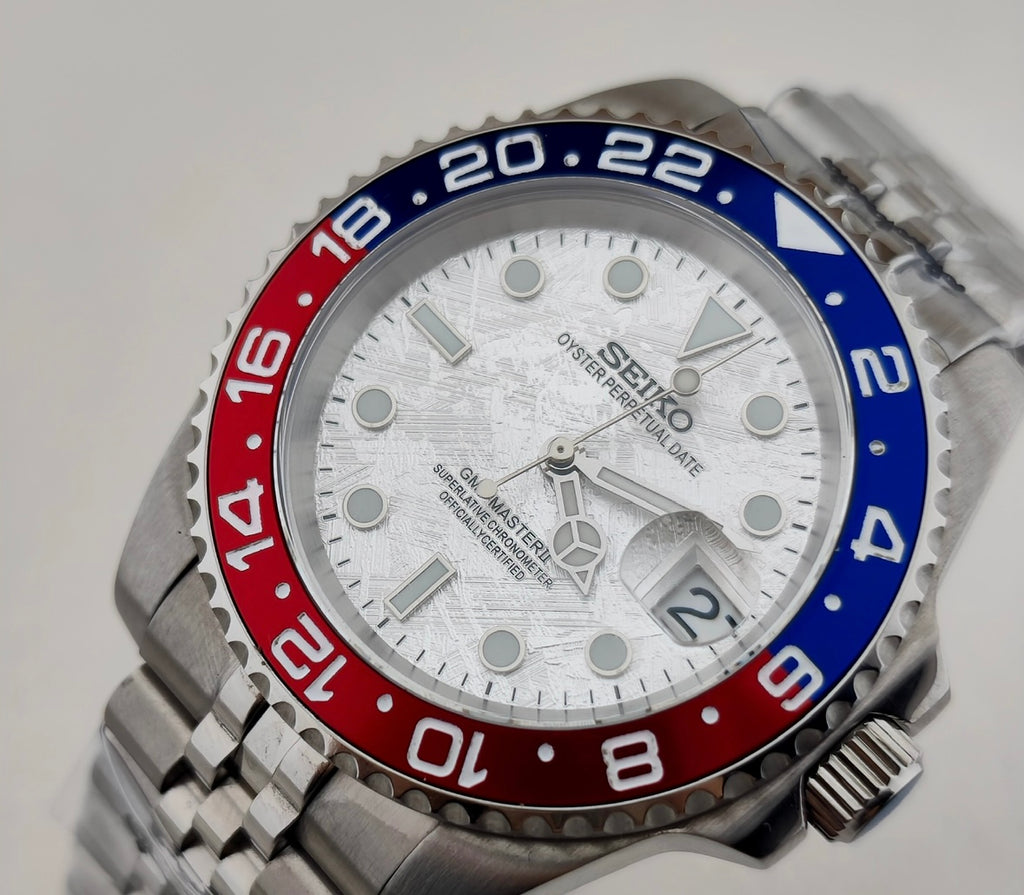 GMT Meteor Red/Blue