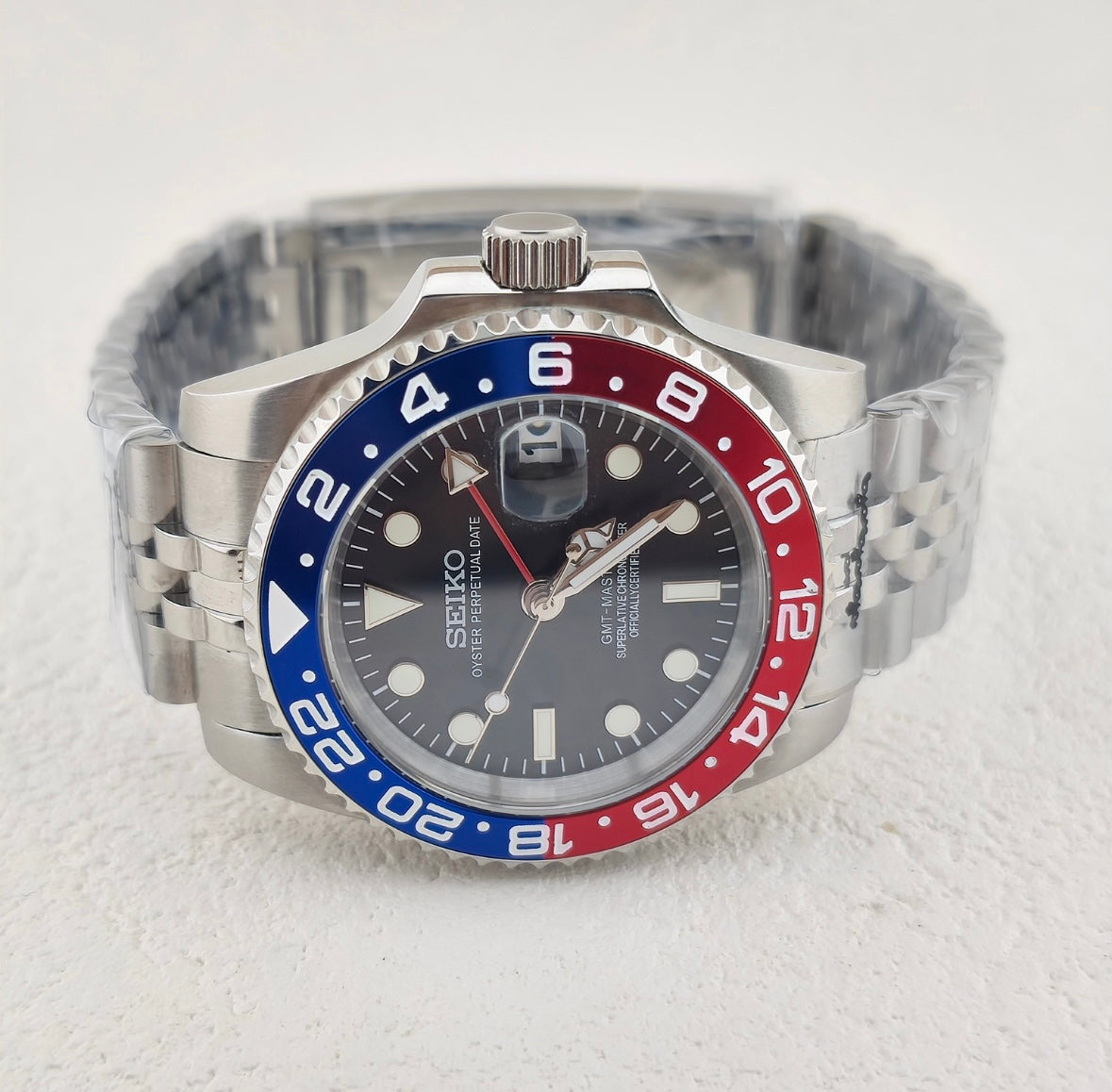 GMT-Red/blue date